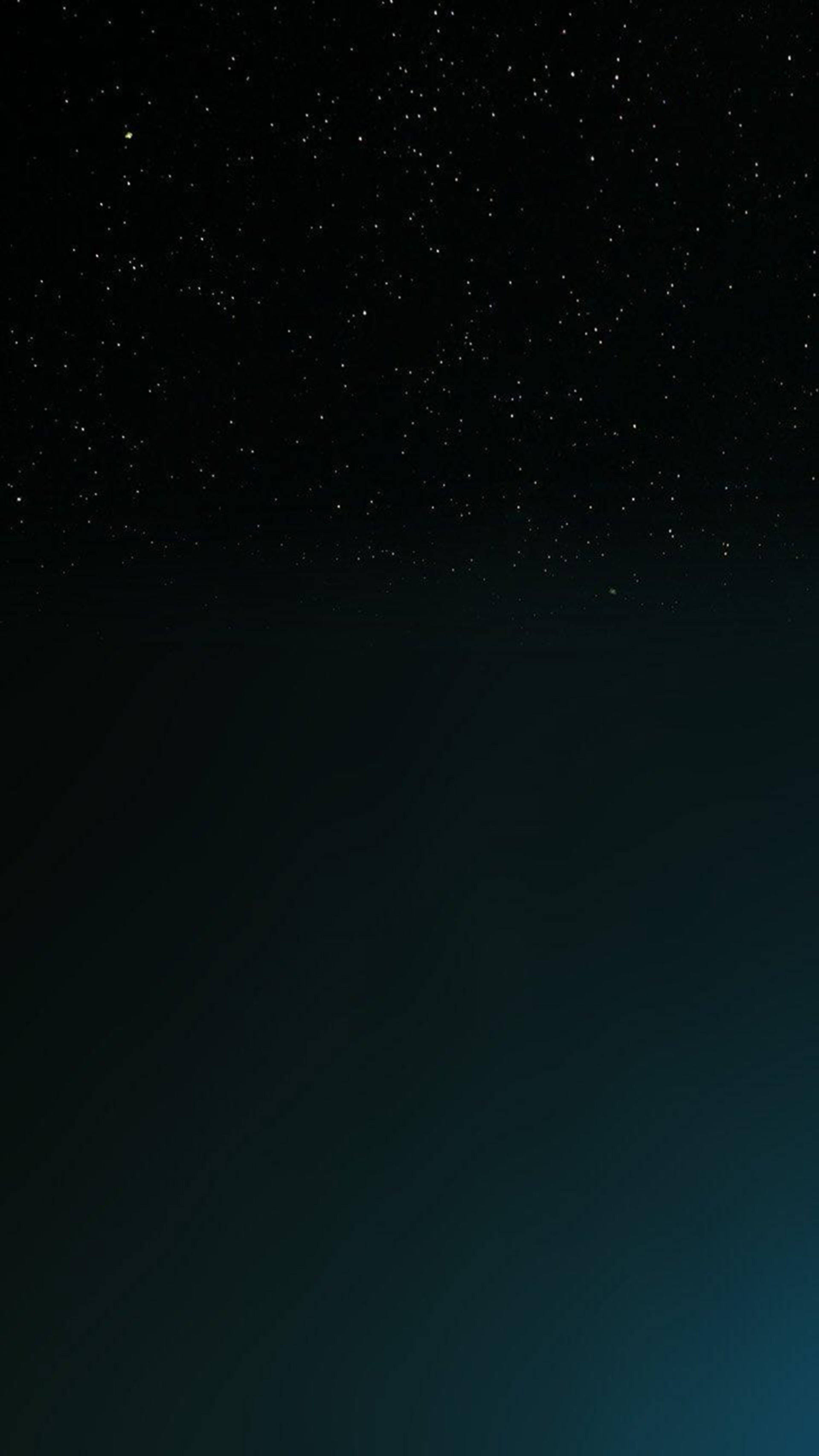 黑色iPhone 黃昏時分 壁紙 — 繁星點點的夜空，上方是深藍綠色漸變地平線，帶有微妙的波浪圖案。