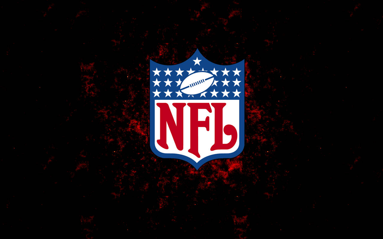 黑色背景上的NFL美式足球標誌 壁紙 — NFL 標誌居中於深色背景上，帶有紅色飛濺紋理。