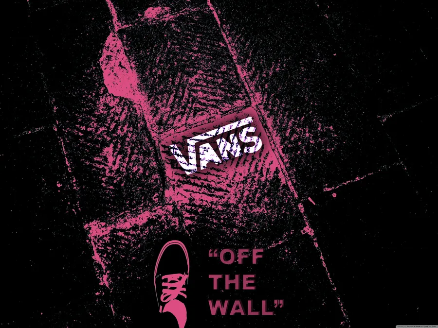 粉紅色Vans標誌和運動鞋圖案在黑色背景上,帶有off the wall文字。