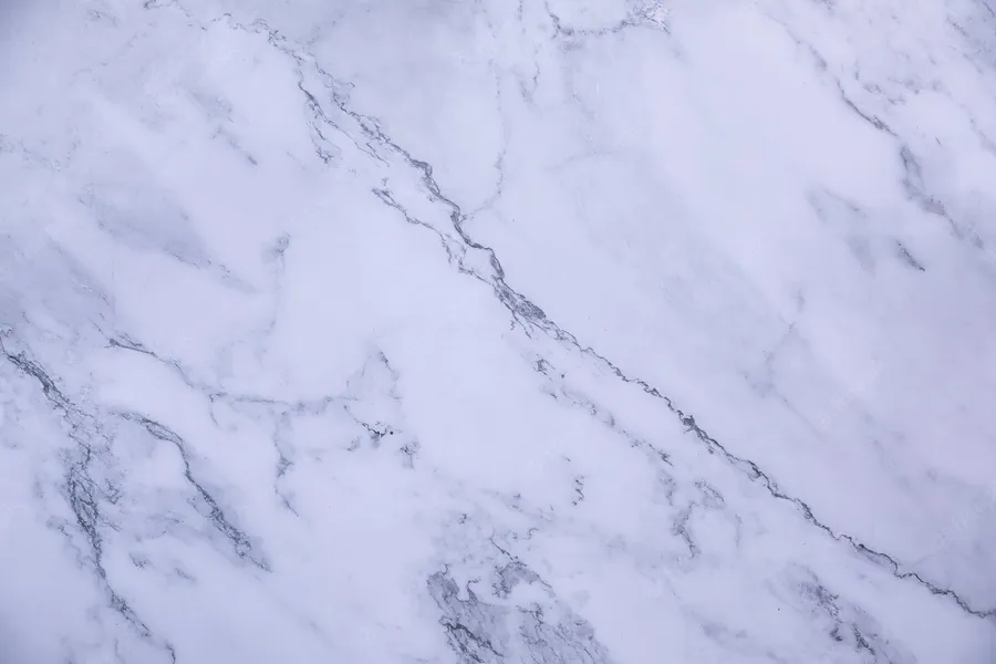 帶有灰色紋理的白色大理石表面,適合優雅設計。