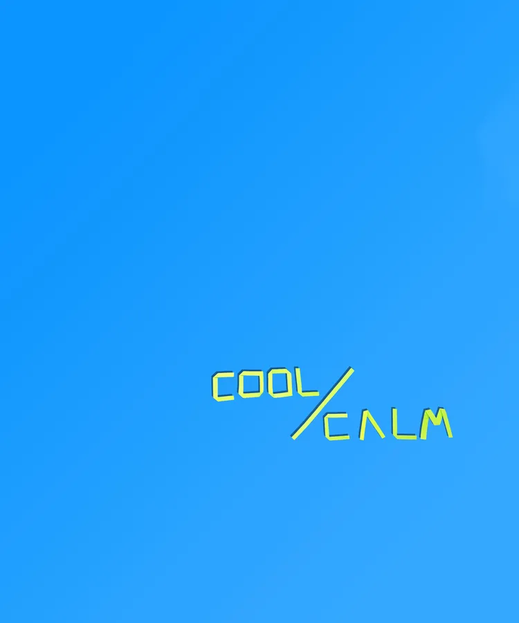 藍色背景,黃色文字顯示 cool calm,以斜線分割。