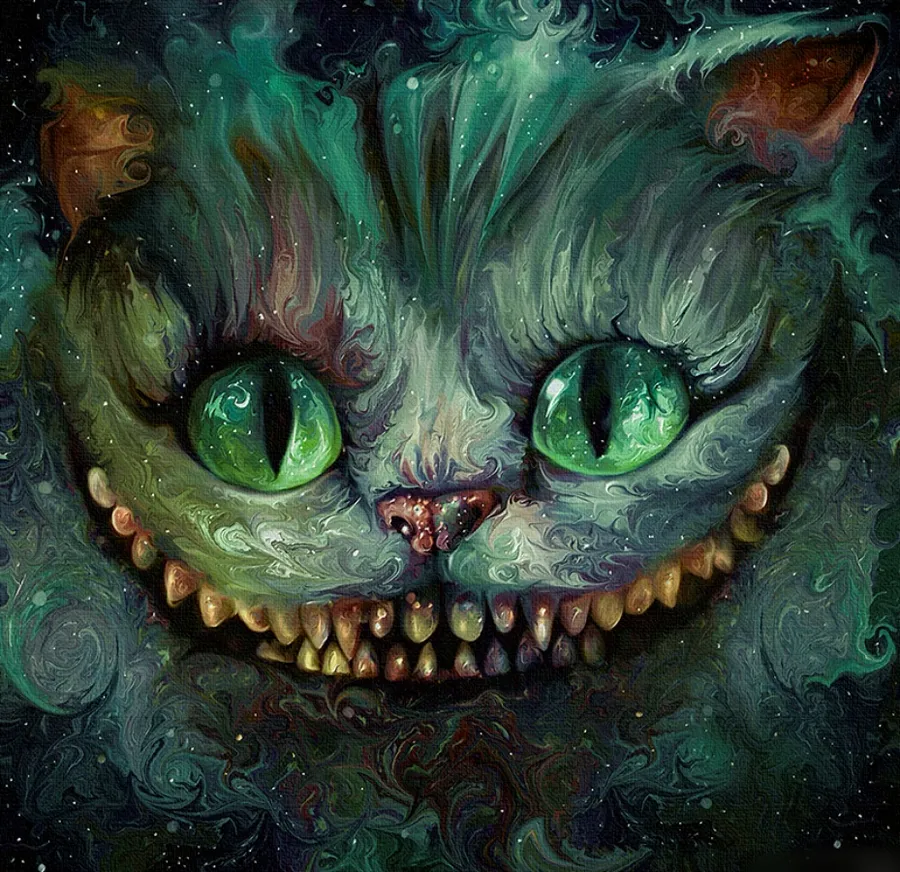 一隻帶有發光綠色眼睛和尖牙的威脅性宇宙貓,身處旋轉星雲中。
