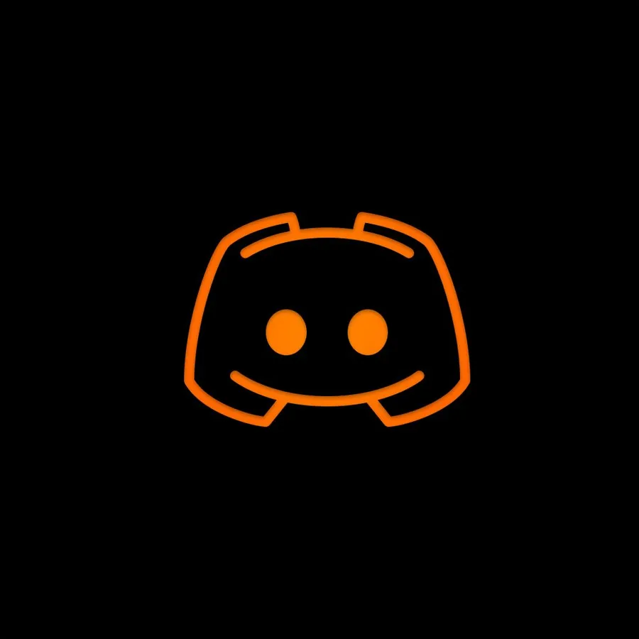 黑色背景上的橙色 Discord 標誌
