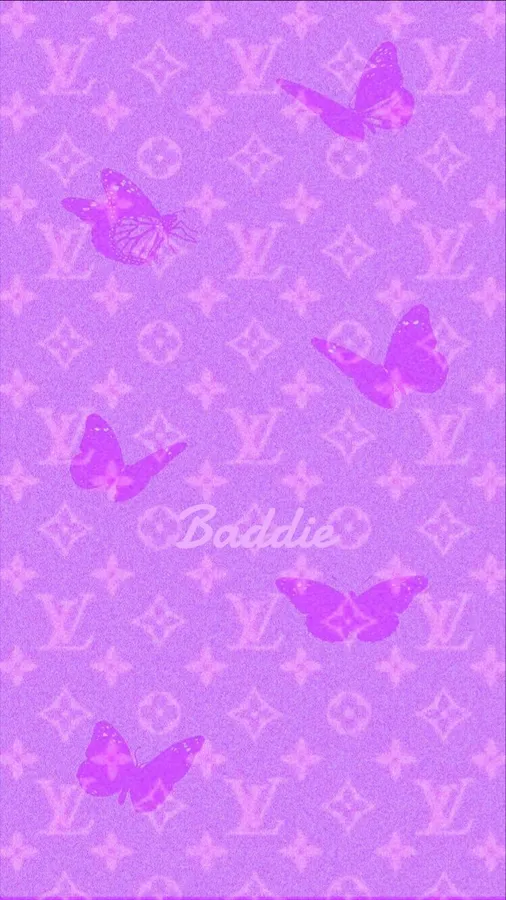 紫色蝴蝶在 Louis Vuitton 字母圖案背景上,帶有 'Baddie' 文字。