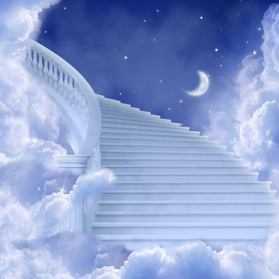 白色樓梯在帶有新月的星空夜空下穿過雲層上升。