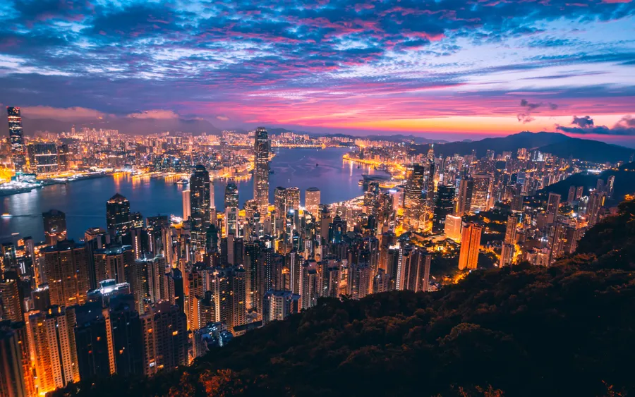 香港黃昏天際線,發光建築和多彩天空