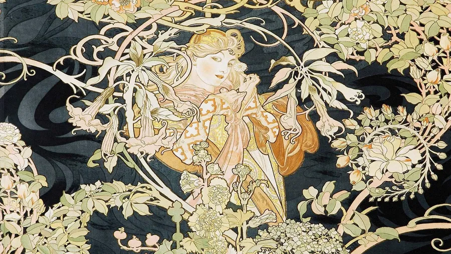 穿著金色長袍的優雅女人,周圍環繞著複雜的花卉藤蔓和花朵。