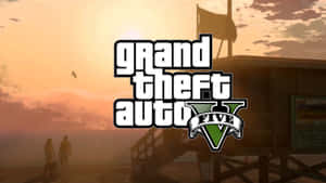 Grand Theft Auto V 標誌在日落碼頭上，有行走的剪影。