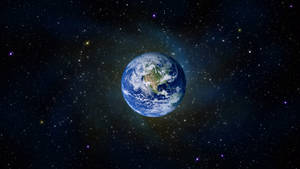地球漂浮在充滿星星的宇宙虛空中，伴隨著發光的星雲。