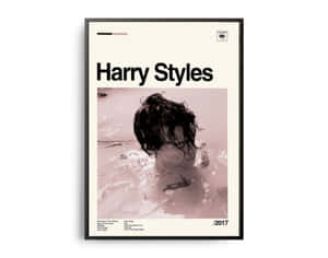 Harry Styles 海報浸喺粉紅色水入面，有專輯曲目列表同2017年。