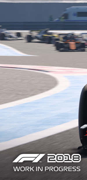 F1賽車在電子遊戲中於賽道彎道高速行駛。