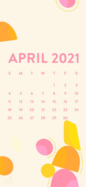 2021年4月月曆，帶有彩色抽象形狀，背景為奶油色。