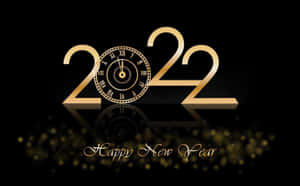 金色2022，帶有時鐘和閃光，黑色背景，用於新年慶祝。