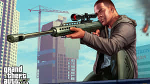角色在GTA V城市景觀中瞄準狙擊步槍，帶起重機