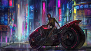 女性在霓虹燈照亮的雨中賽博龐克街道上騎紅色電單車。