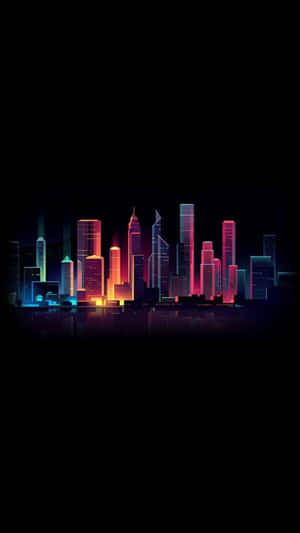 霓虹燈城市天際線夜景，發光的建築物倒映在水中。