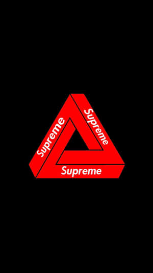 黑色背景上帶有Supreme文字的紅色彭羅斯三角標誌。