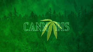 發光的大麻葉和文字在綠色森林背景上。