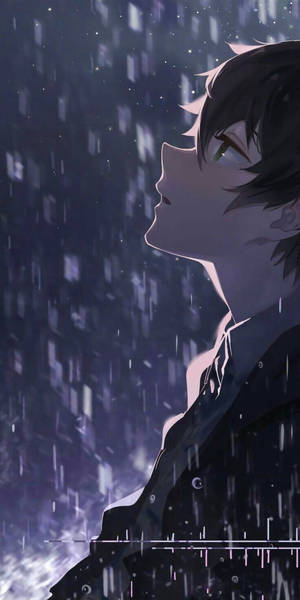 夜晚雨中動漫男孩，有發光粒子和星空。