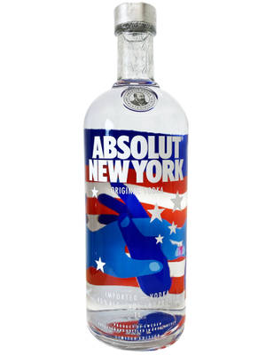 帶有愛國紅、白、藍設計的Absolut New York伏特加瓶