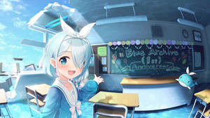 在水浸教室中與鯨魚吉祥物一起慶祝Blue Archive一週年的動漫女孩。