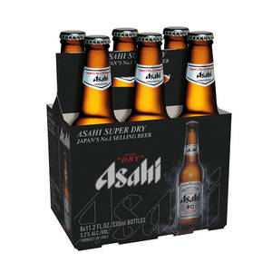 六瓶Asahi Super Dry啤酒，裝在帶有品牌標識的黑色六瓶裝手提箱中。 — 日本 壁紙