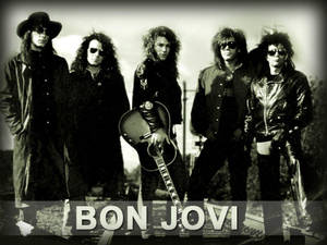 Bon Jovi 樂隊成員身穿皮褸和太陽眼鏡，手持結他擺姿勢。