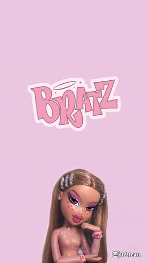 Bratz公仔，帶有閃亮化妝和長髮，粉紅色背景。