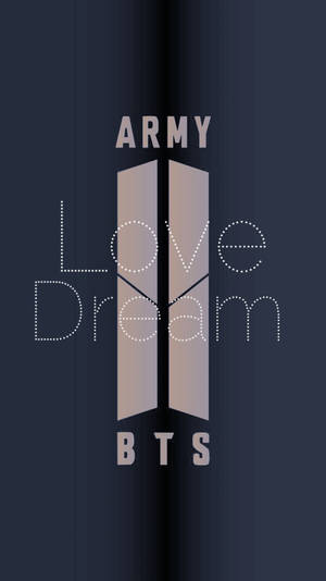 極簡深藍色中的 BTS Army Love Dream 標誌，採用點狀字體。 — BTS標誌 壁紙