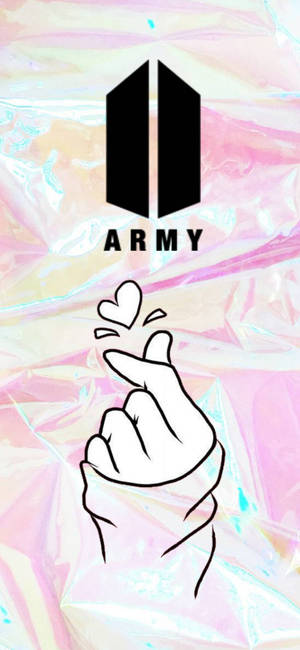 手做出心形手勢，伴隨漂浮的心形和BTS ARMY標誌，背景為箔紙