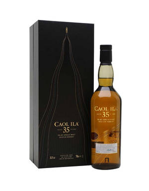 Caol Ila 35年單一麥芽蘇格蘭威士忌酒瓶及黑色禮盒。