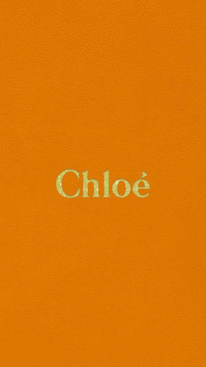橙色紋理背景，金色箔片文字顯示Chloe