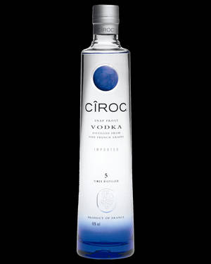 Ciroc伏特加酒瓶，帶有藍色漸變和銀色瓶蓋，置於黑色背景上