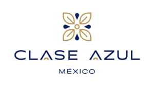 Clase Azul Mexico 標誌，帶金色和藍色花卉徽章及文字
