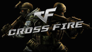 兩名身穿戰術裝備的武裝士兵，帶有「Cross Fire」標誌。