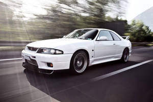 疾馳白 Nissan Skyline GTR R33 壁紙