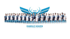 終極飛盤隊伍 Diabolic Heaven 穿著藍白制服擺姿勢。