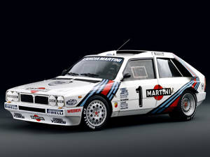 白色Lancia Delta S4拉力賽車，Martini塗裝，1號車號，工作室。 — 塵埃拉力賽 壁紙