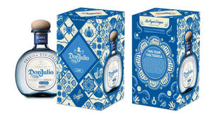 Don Julio Blanco龍舌蘭酒瓶與道奇隊主題盒子。