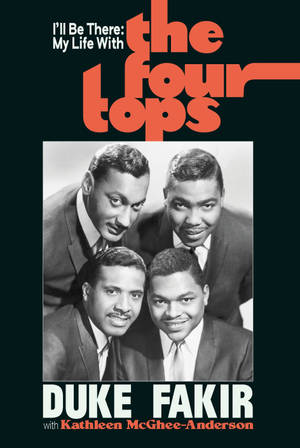 Four Tops 樂隊成員身穿西裝在復古相簿封面上微笑。