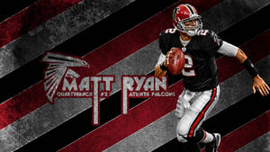 美式足球員 Matt Ryan 身穿亞特蘭大獵鷹隊球衣，手持美式足球奔跑。