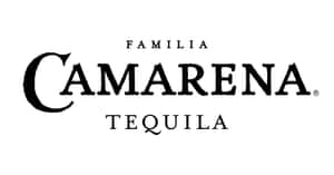 白底黑字的 Familia Camarena Tequila 品牌標誌。