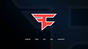 FaZe Clan遊戲團隊標誌，下方列出玩家名稱。 — 簡約 壁紙