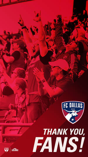 足球迷在紅光下於體育場內歡呼，背景有FC Dallas標誌和感謝訊息。 — 足球 壁紙