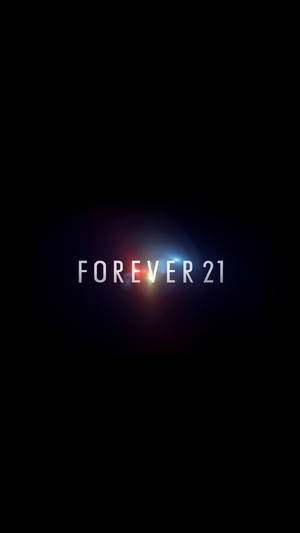 黑色背景上發出紅色和藍色光芒的 Forever 21 標誌 — 省電 壁紙