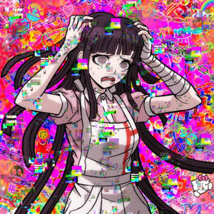 長著深色長髮的動漫女孩在色彩繽紛的數位故障效果中顯得痛苦。