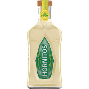 Hornitos Reposado 龍舌蘭酒樽，有綠色標籤同木蓋。