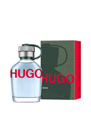 白色背景上嘅Hugo Man香水樽同包裝