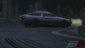 白色AE86在夜間濕滑的森林道路上以動漫風格飄移。