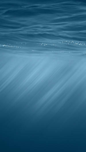 陽光穿過海面在水下閃耀 — 沙灘 壁紙